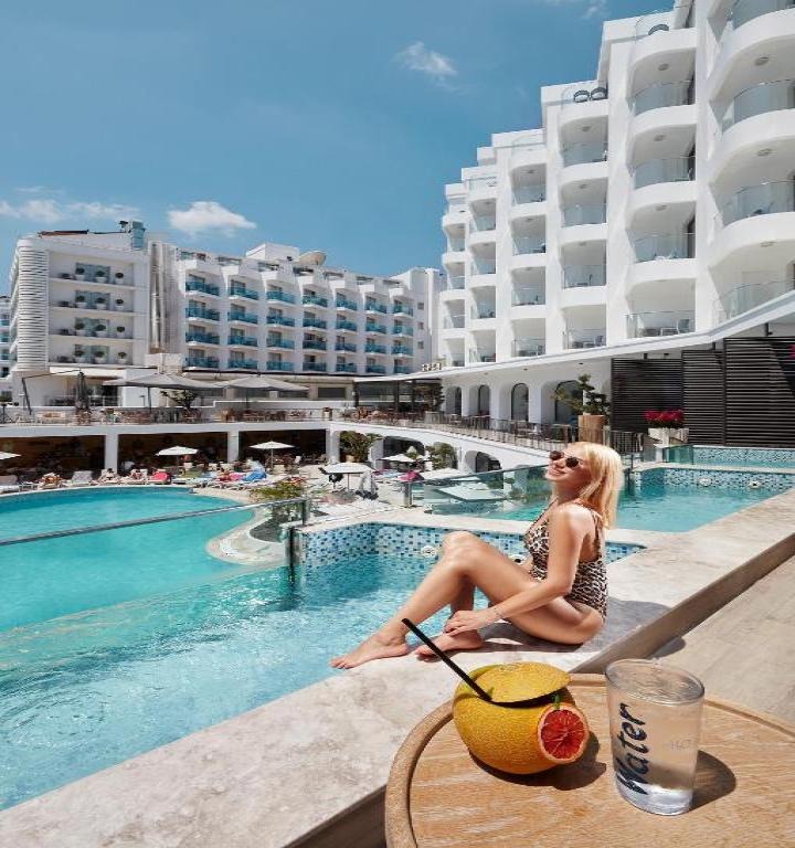 Hotel Lalila Blue Suites