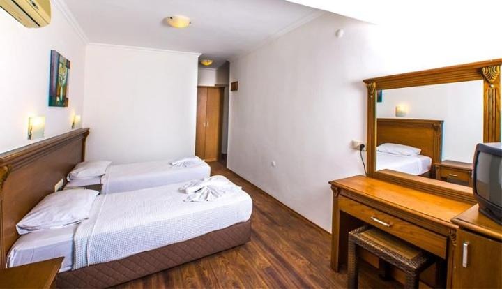 Honeymoon Beach Hotel