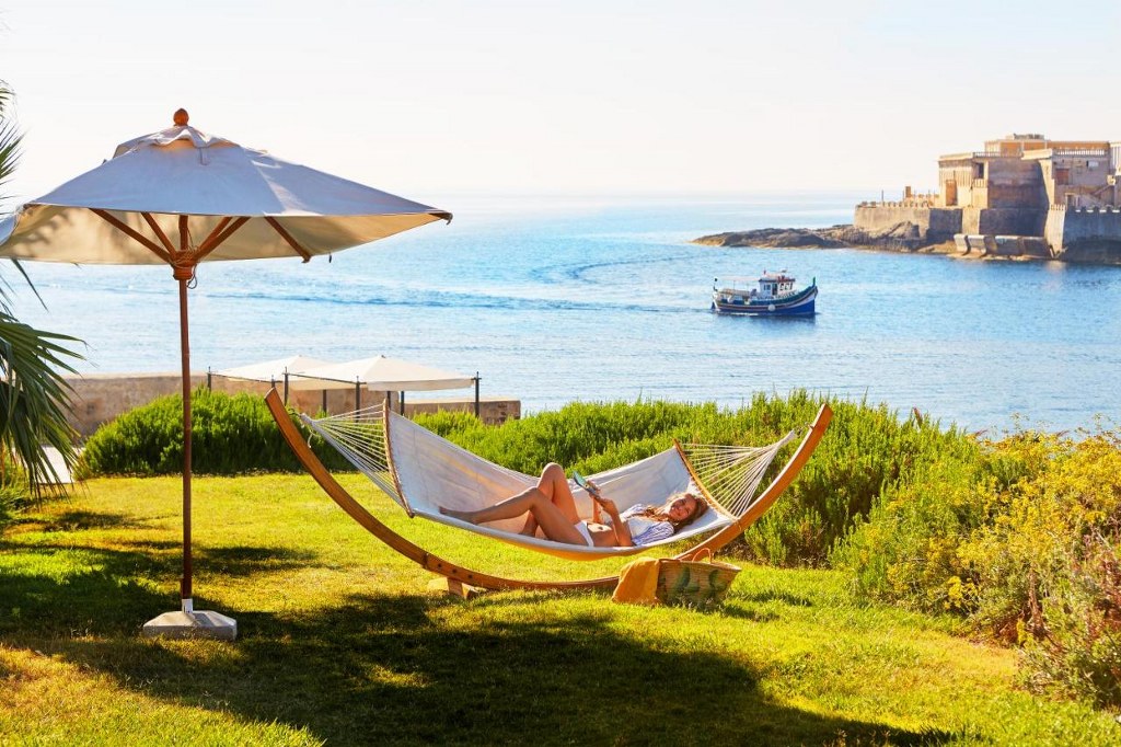 Hotel Corinthia St.Georges Bay