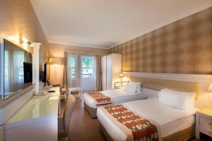 Club Nena Hotel