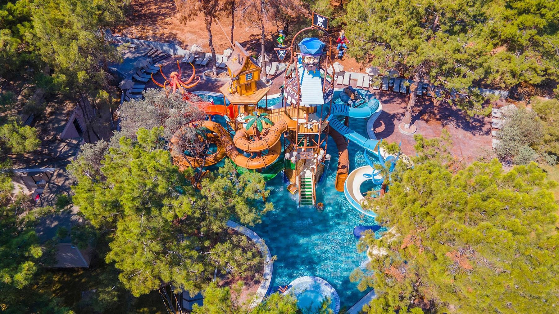 Long Beach Club Nature