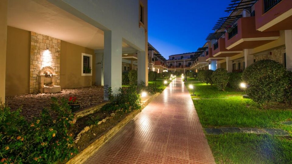 Mediterranean Beach Resort 