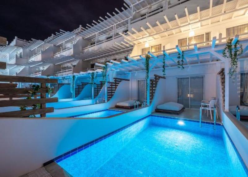 Aloe Hotel