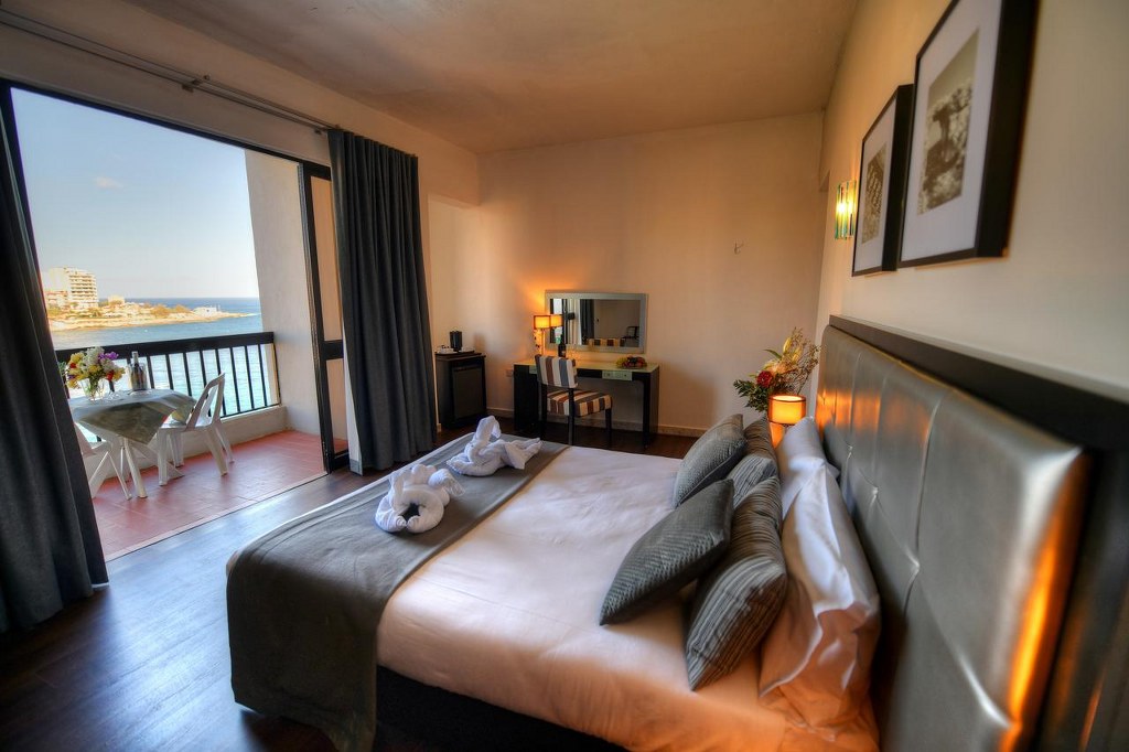 St.Julians Bay Hotel