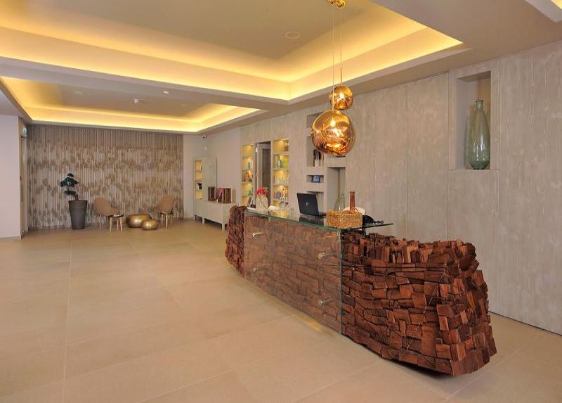 Nelia Beach Hotel