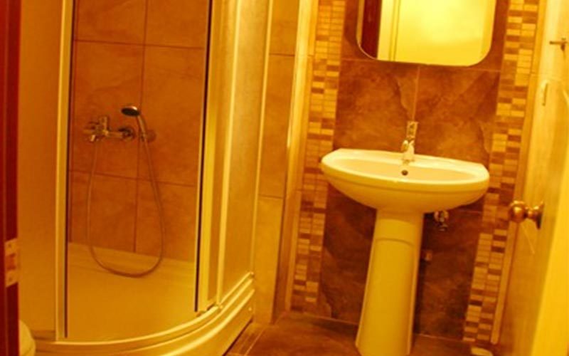 Flora Suites Hotel