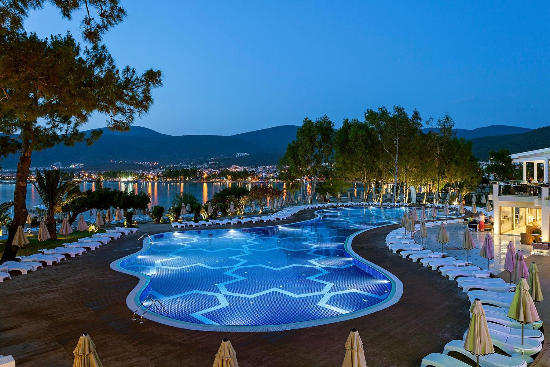 Long Beach Club Nature