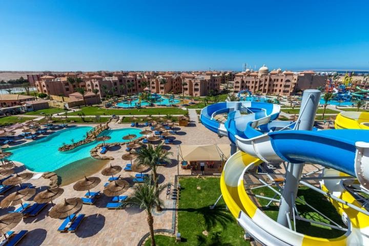 Pick Albatros Aqua Park