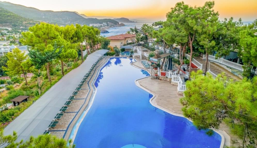 Senza Garden Holiday Club