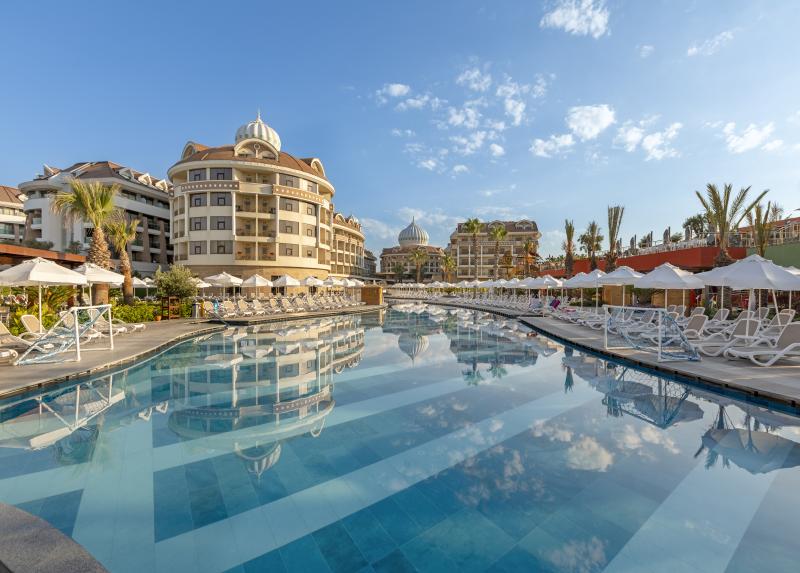 Kirman Belazur Resort & Spa
