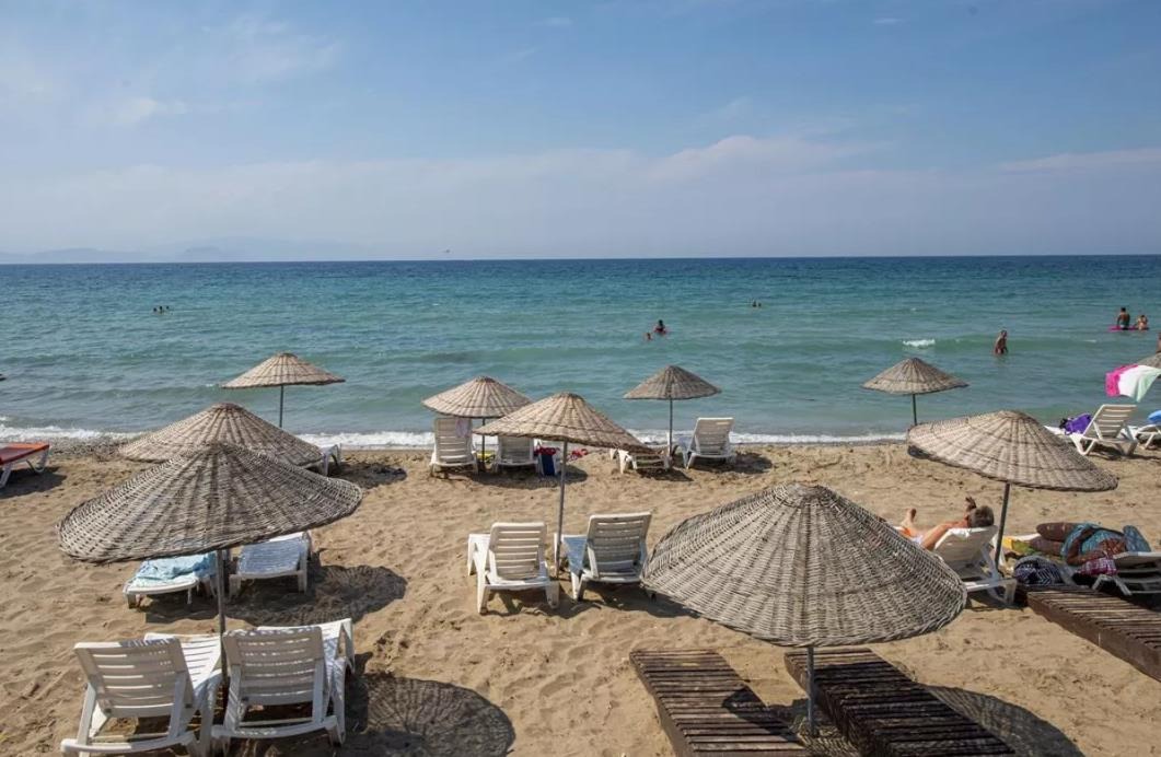 Flora Suites Hotel