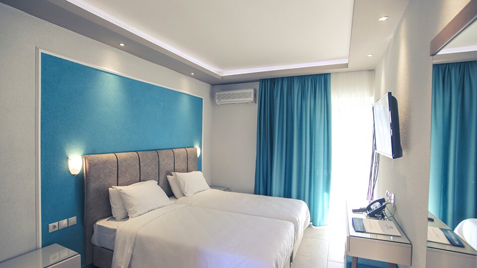 Hotel Royal Hotel and Suites