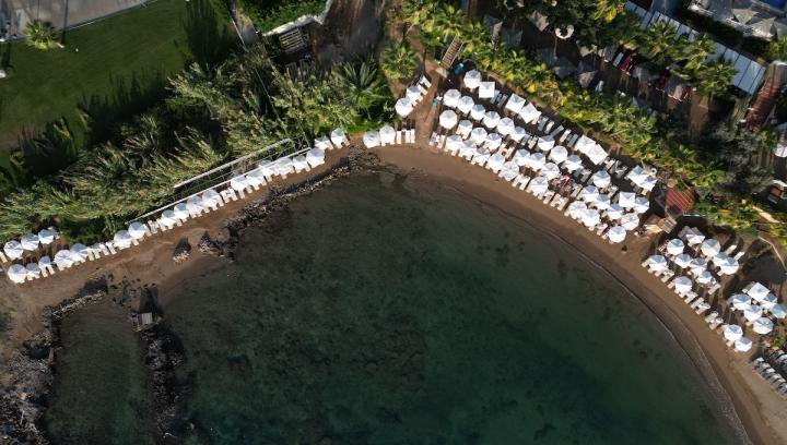 Eos Beach Resort