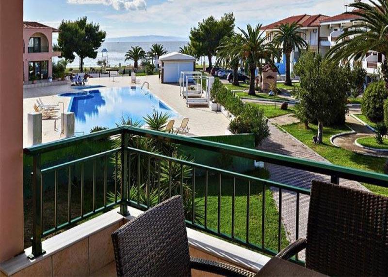 Toroni Blue Sea Hotel