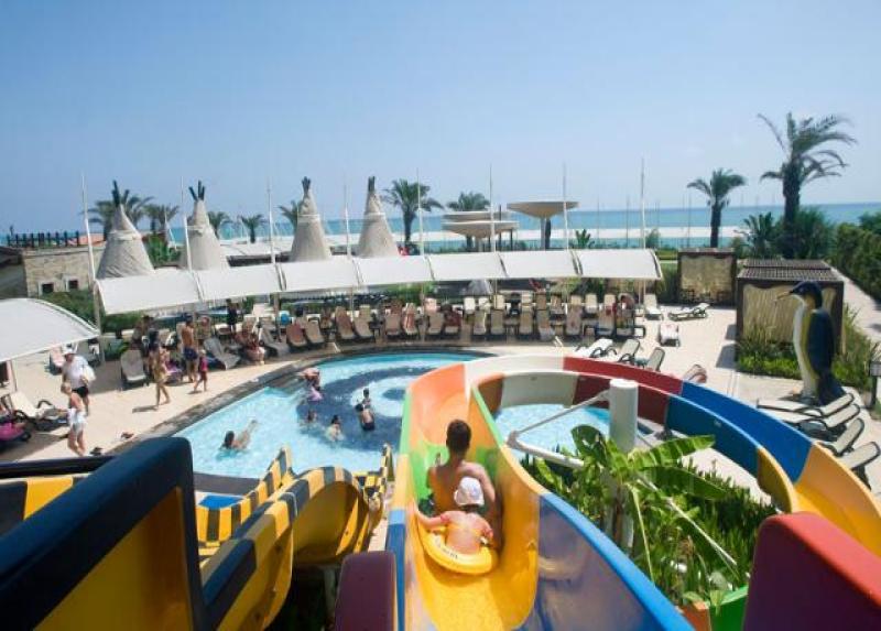 Crystal Family Resort & Spa Hotel