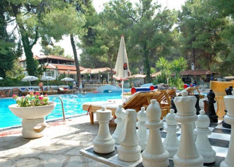 Porfi Beach Hotel