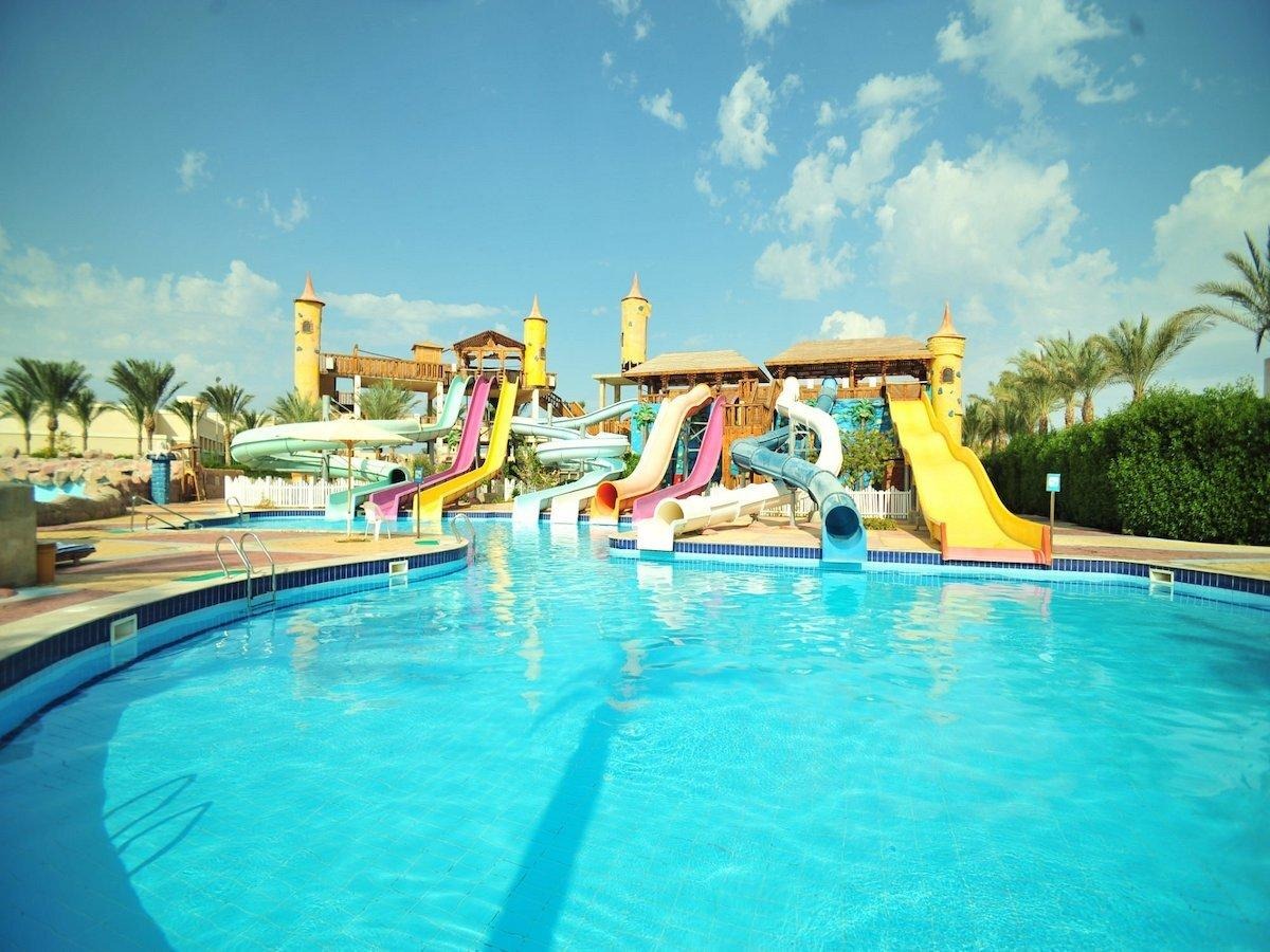 Sea Beach Aquapark Resort