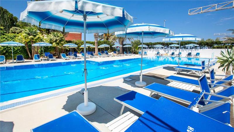 Tourist Hotel