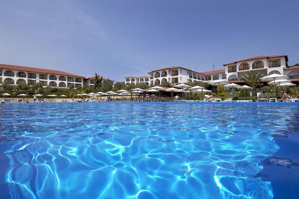 Hotel Akrathos Beach