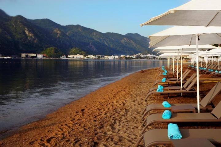 Hotel Orka Lotus Beach