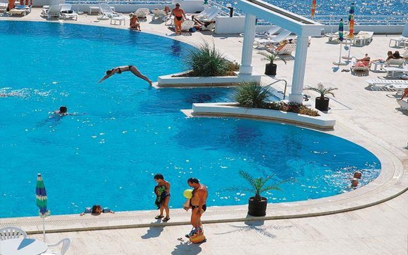 Korumar Deluxe Hotel