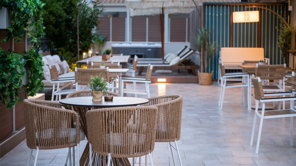 Elle Rooms and Suites