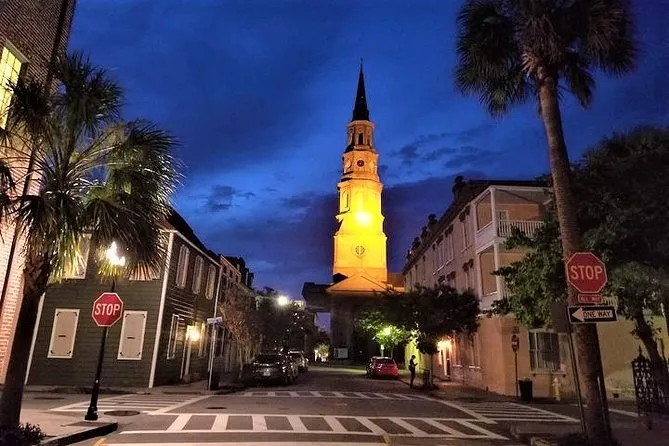 Charleston's Pleasing Terrors Night-Time Walking Ghost Tour