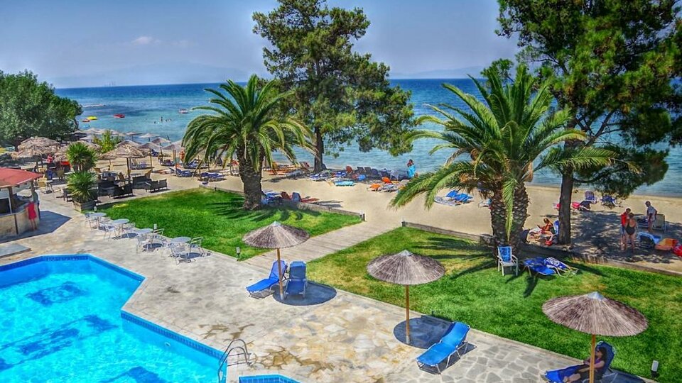 Hotel Rachony Bay