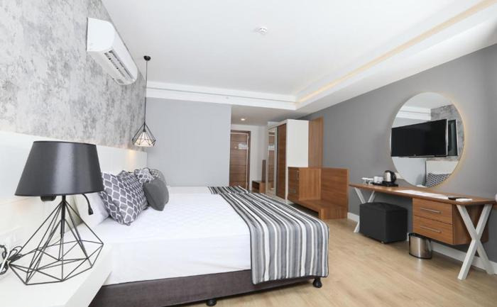 Hotel Greenwood Suites Resort