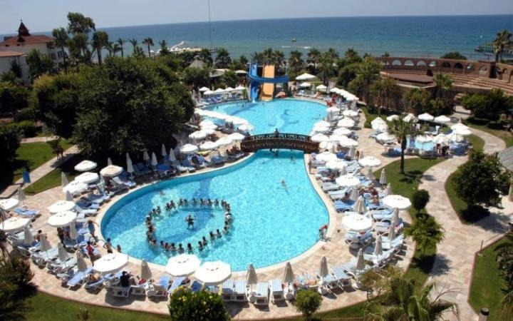 Palmeras Beach Hotel