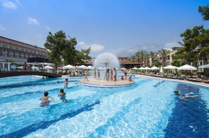 Crystal Aura Beach Resort & Spa