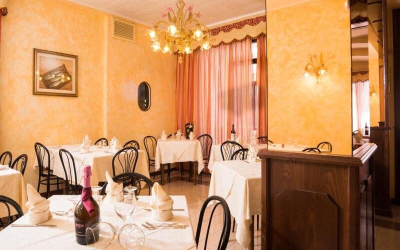 Hotel Trevi