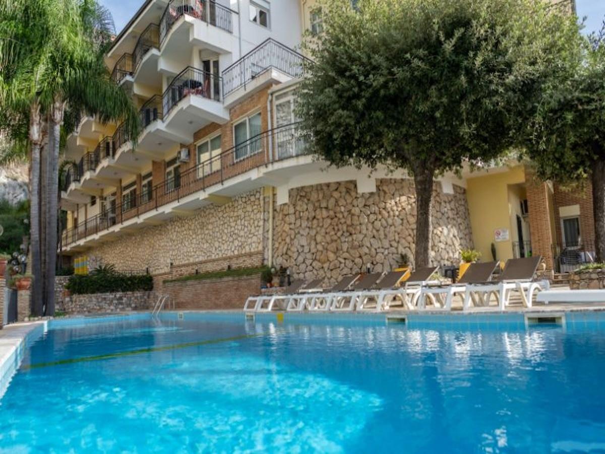 Corallo Hotel