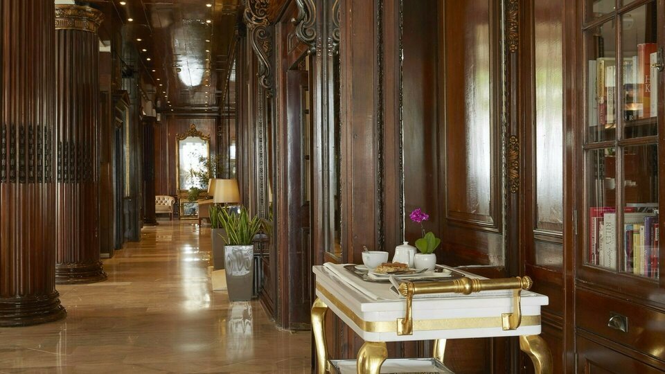 Mon Repos Palace