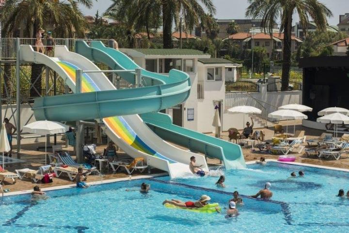 Palm World Resort & Spa