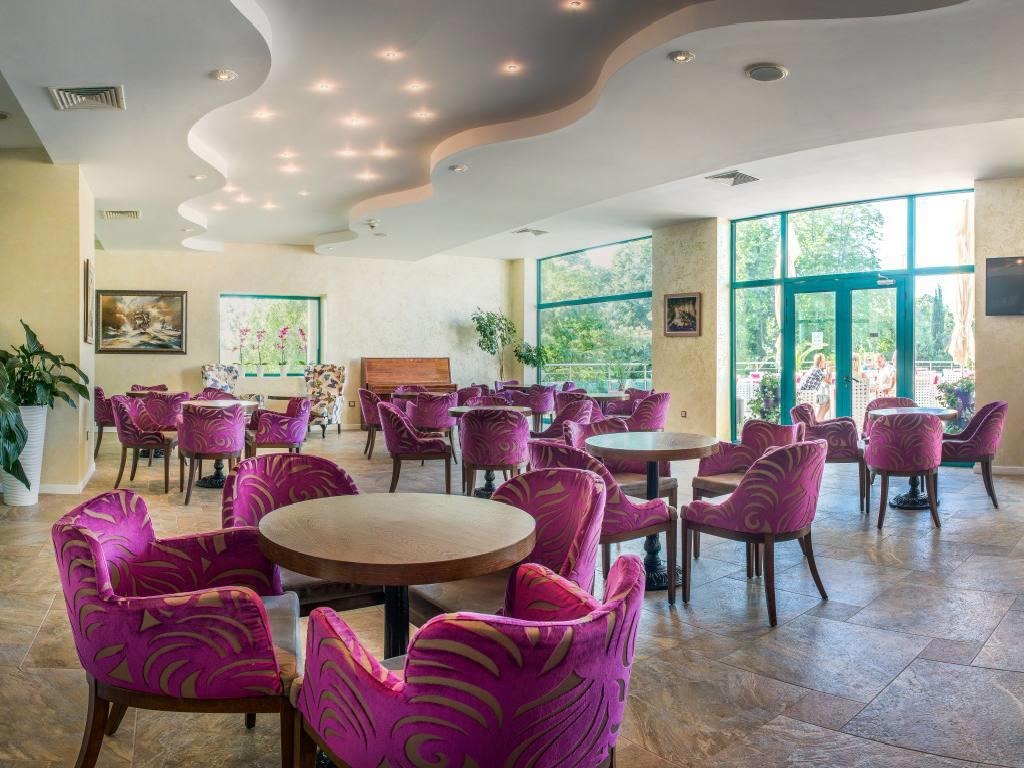 Marina Grand Beach Hotel