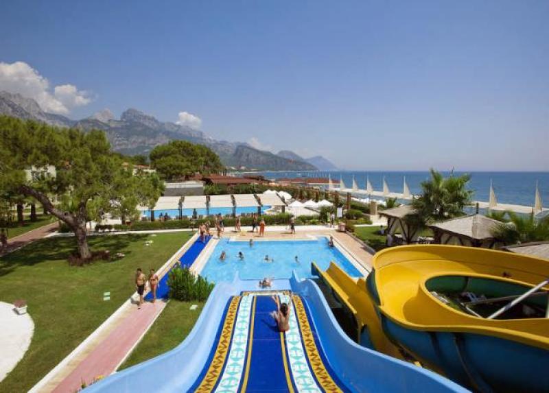 Crystal Flora Beach Resort Hotel