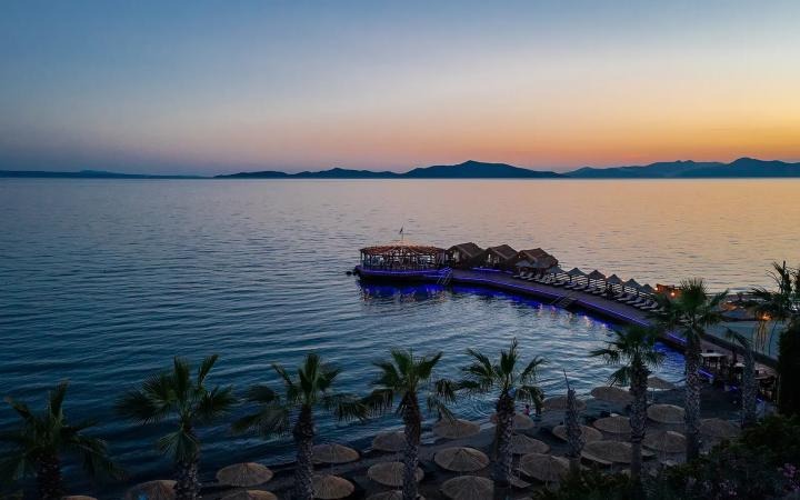 Golden Beach Hotel