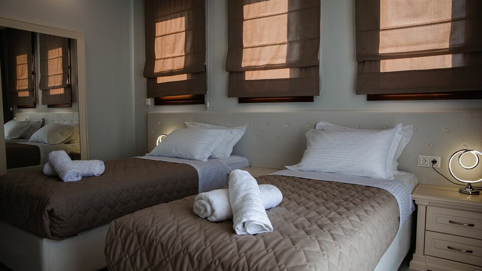 Chrisa Luxury Villa