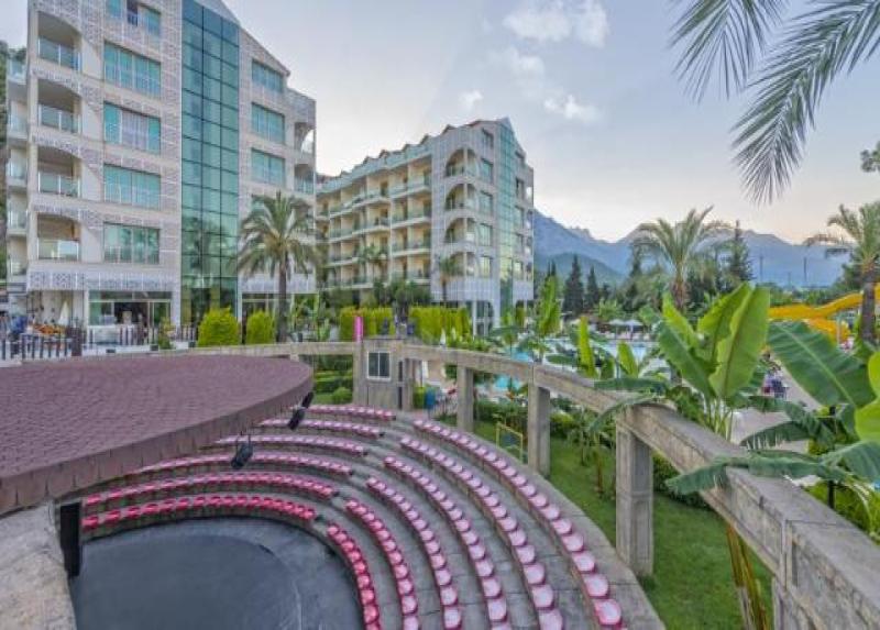 Grand Ring Hotel