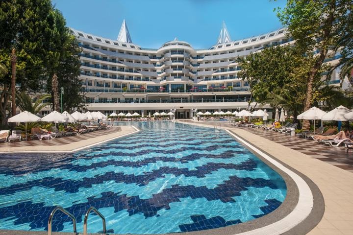 Delphin Botanik Platinum Hotel