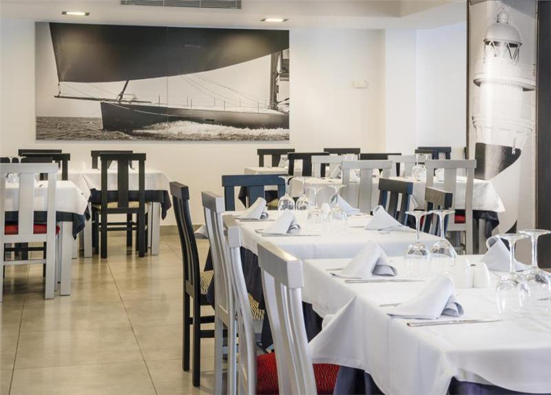 Nautic Hotel