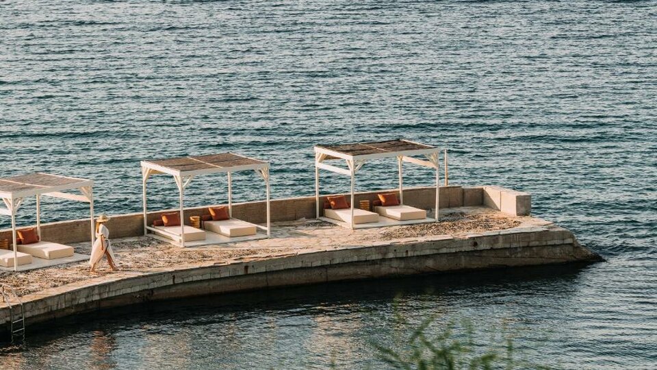 Brown Beach Chalkida