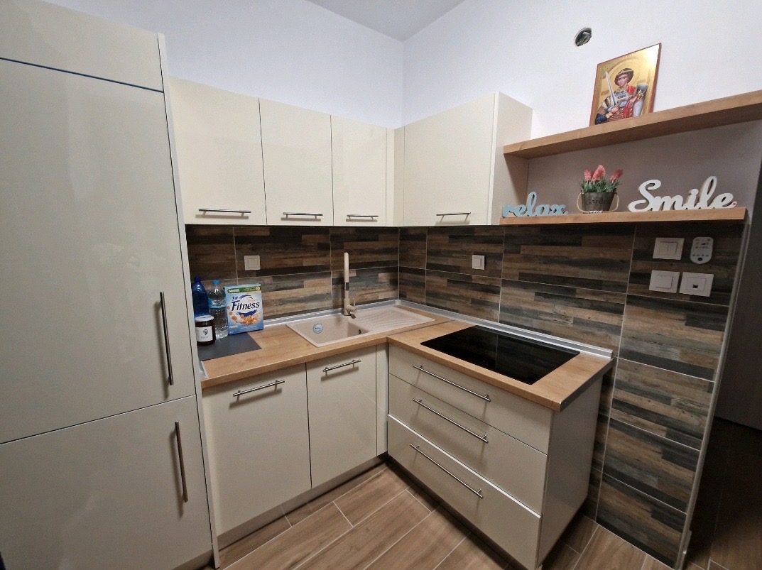 Apartmani Avge
