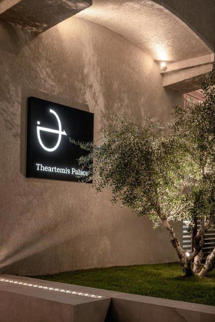 Theartemis Palace