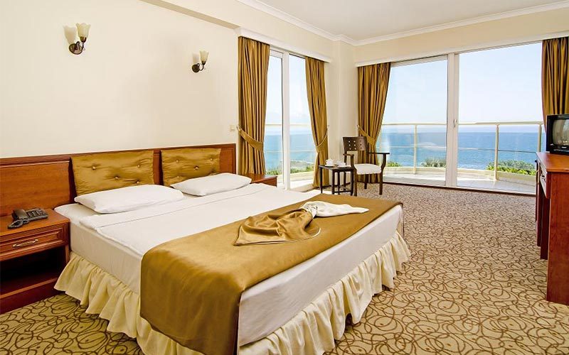 Arora Hotel
