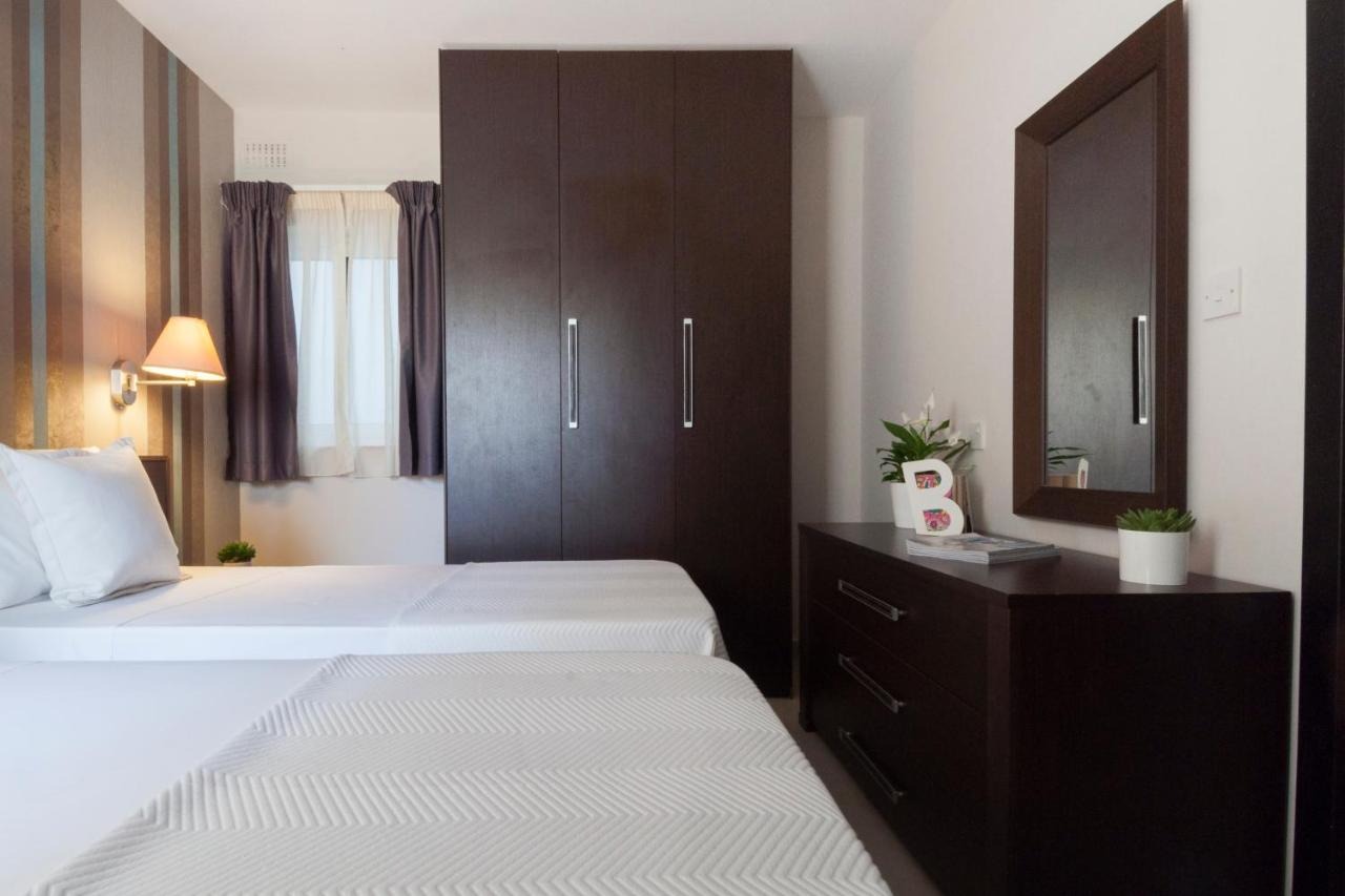 Blubay Apartments by  St Hotels