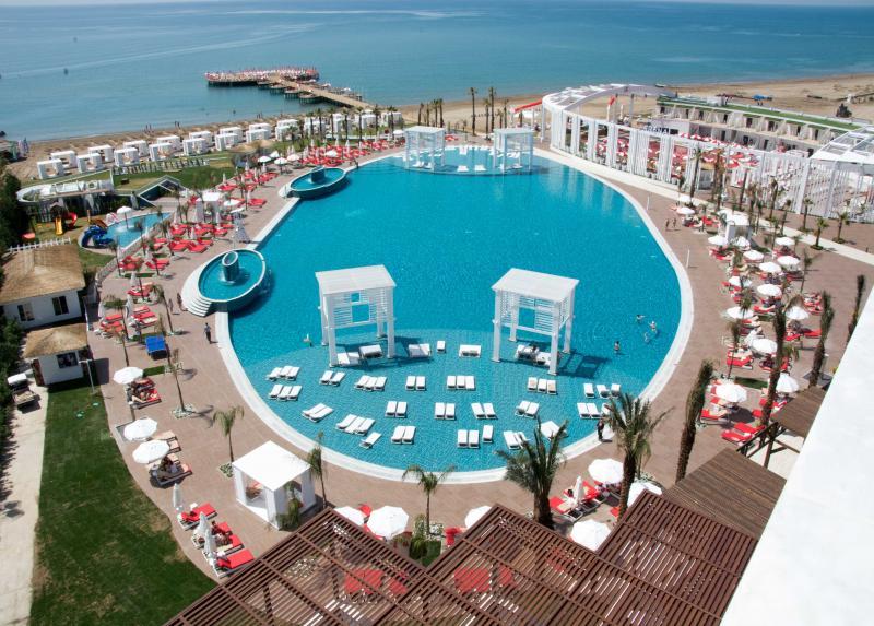 Selectum Luxury Resort Hotel