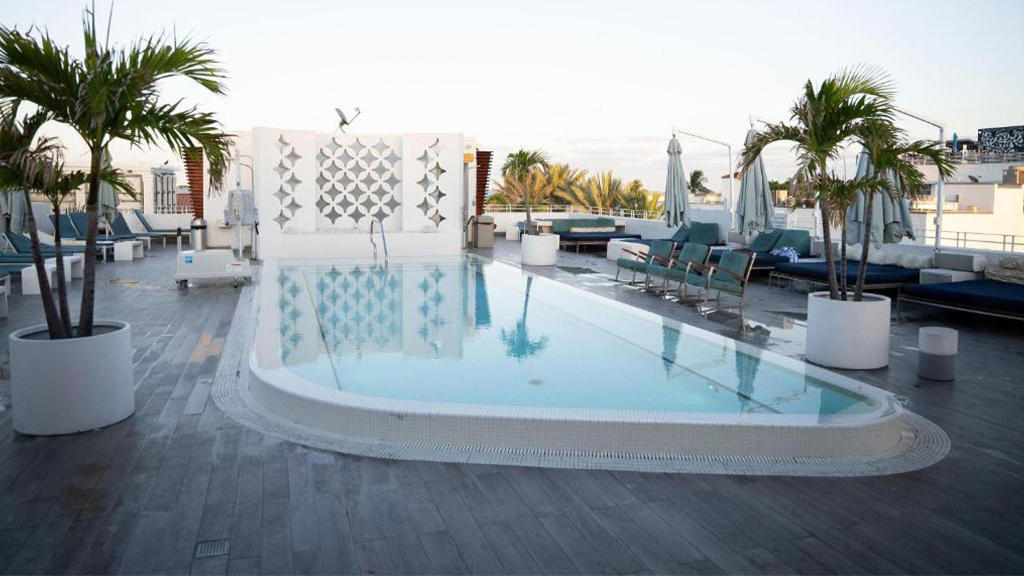 Dream South Beach by Hilton