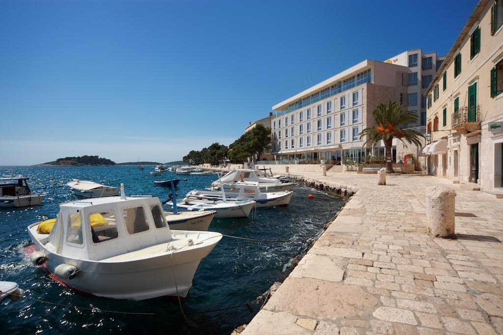 Hotel Adriana